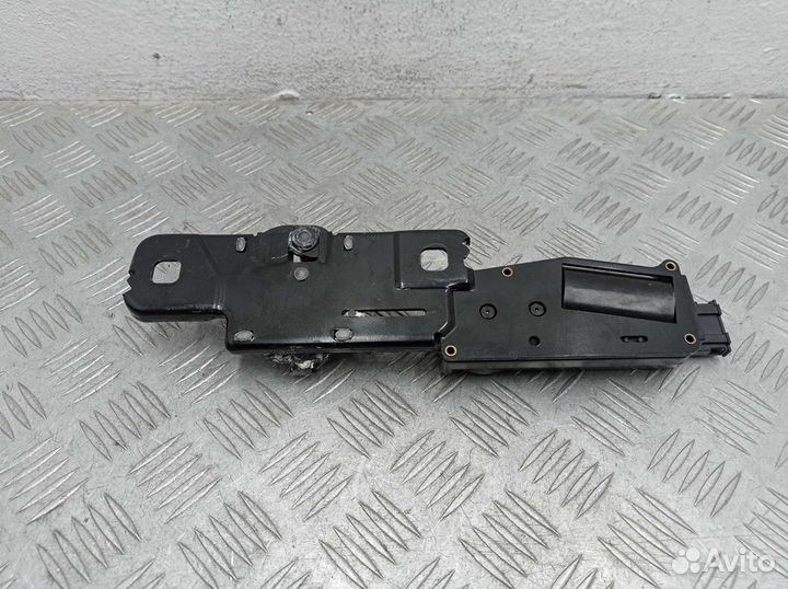 Замок багажника Audi A8 D4 4H0827383