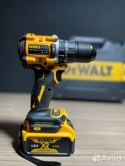 Шуруповерт dewalt 18v бесщеточный (аналог)