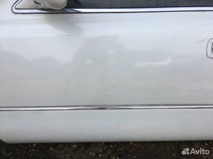 Передний левый Toyota Celsior