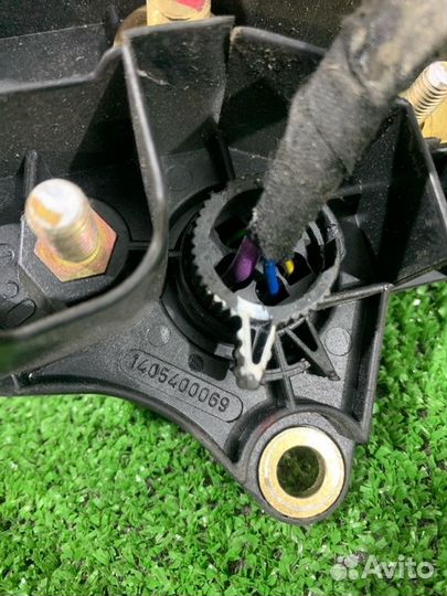 Соединительная колодка проводов Mercedes-Benz