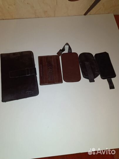 Чехлы разные, кожаные