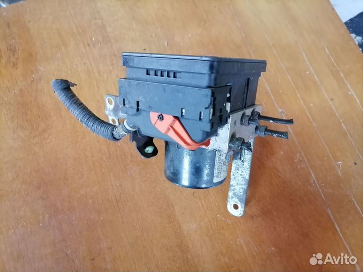 Блок ABS Peugeot 4007