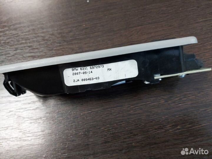 Плафон салона задний левый Bmw X5 4.8I E70 N62N