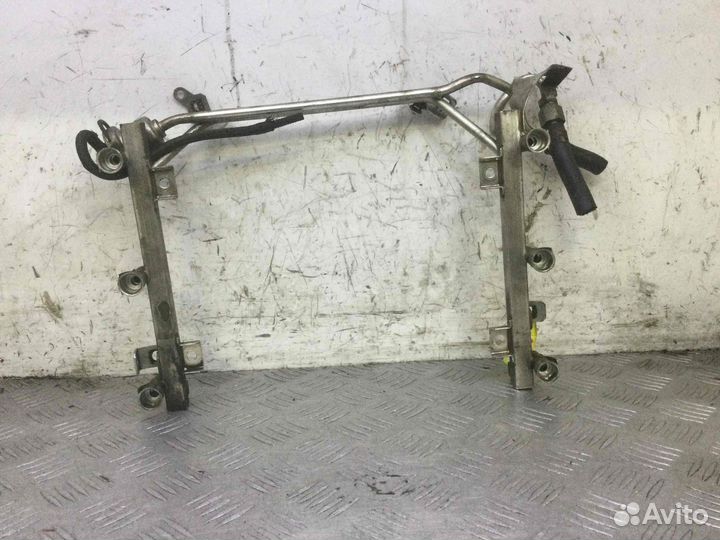 Топливная рампа Audi A4 078133681ba Bdv