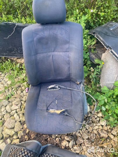 Сиденье левое железный остов рено логан
