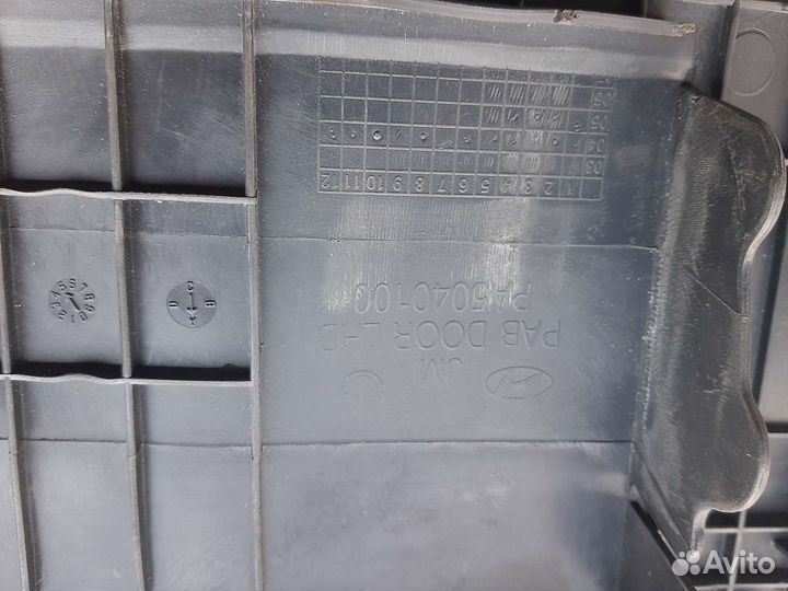 Накладка торпеды Hyundai Tucson 1