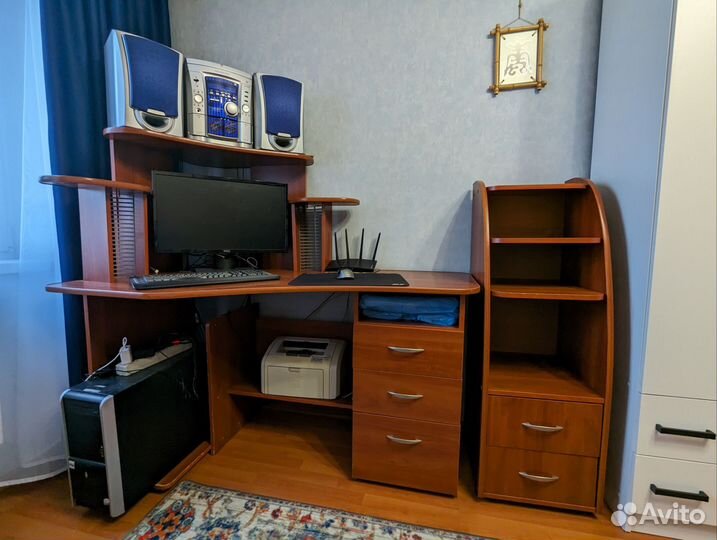 Компьютер со столом