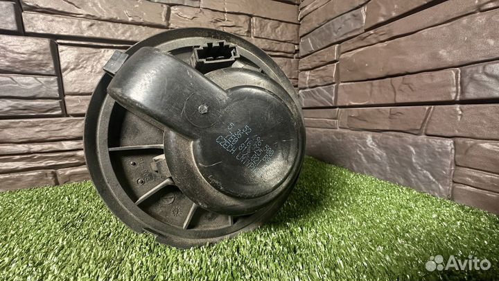 Мотор печки Caravella