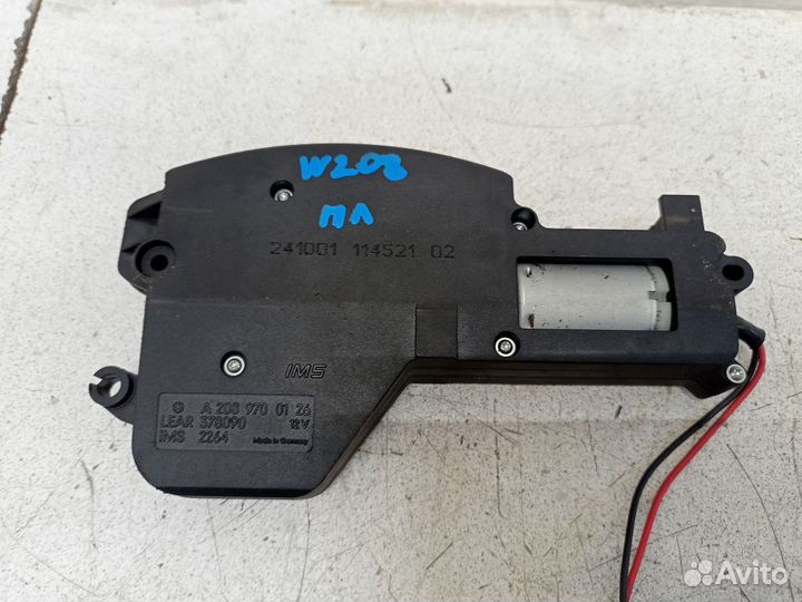 Моторчик подголовника