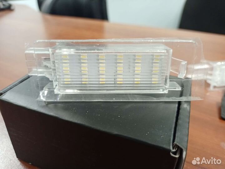 Подсветка светодиодная номерного знака Renault