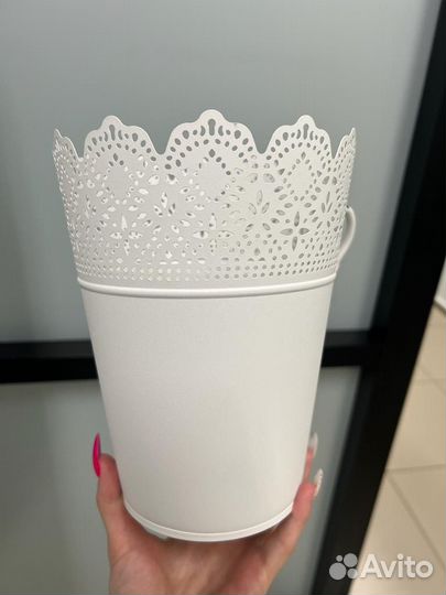 Кашпо для цветов подвесное