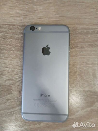 Телефон iPhone 6