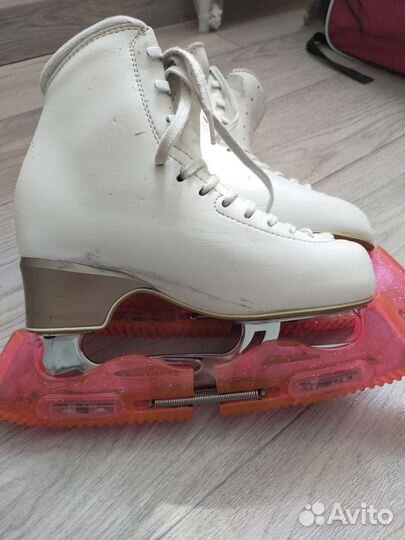 Фигурные коньки edea