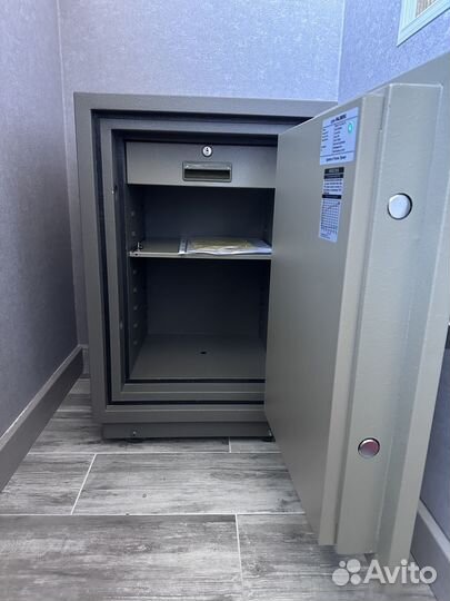 Сейф огнестойкий 90Б valberg (FRS-67)