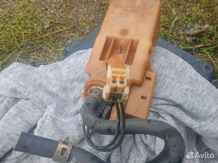 Топливный насос Nissan Cube