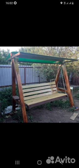 Мощные садовые качели из бруса