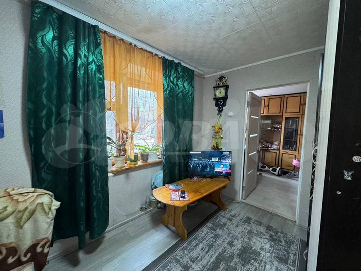 4-к. квартира, 61 м², 2/5 эт.