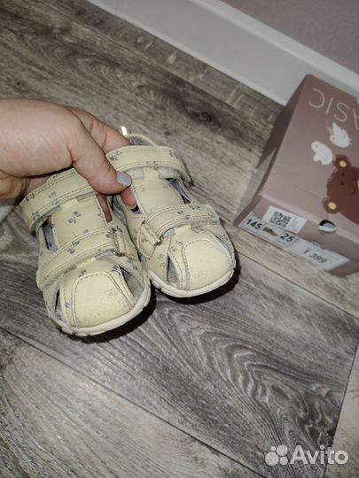 Сандалии для девочки 25 размер