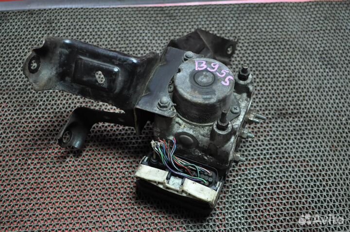 Блок ABS toyota estima ACR30