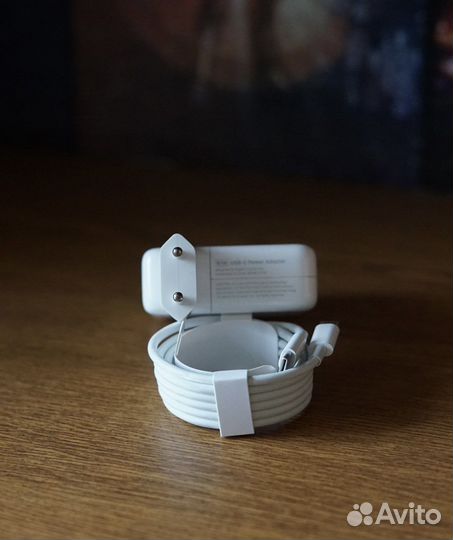 Блок питания Apple USB-C 61 w