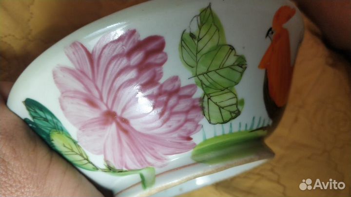 Старая китайская чашка с петухами