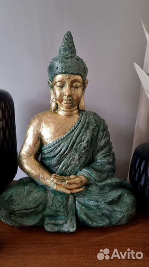 Статуэтка будды