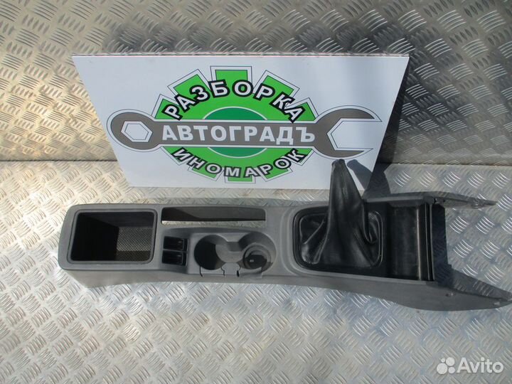 Консоль центральная Kia Spectra 2006г