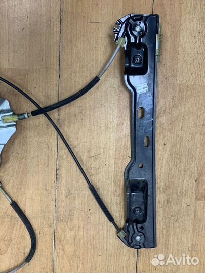 Стеклоподъемник передний правый Opel Astra J