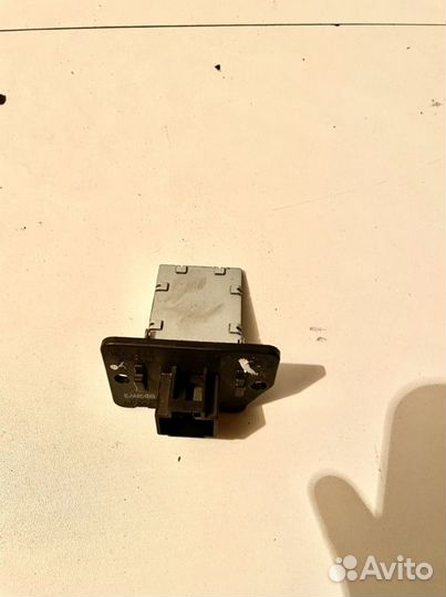 Резистор печки Kia Sportage 3