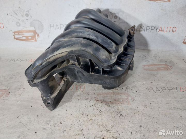 Впускной коллектор Kia Rio 3