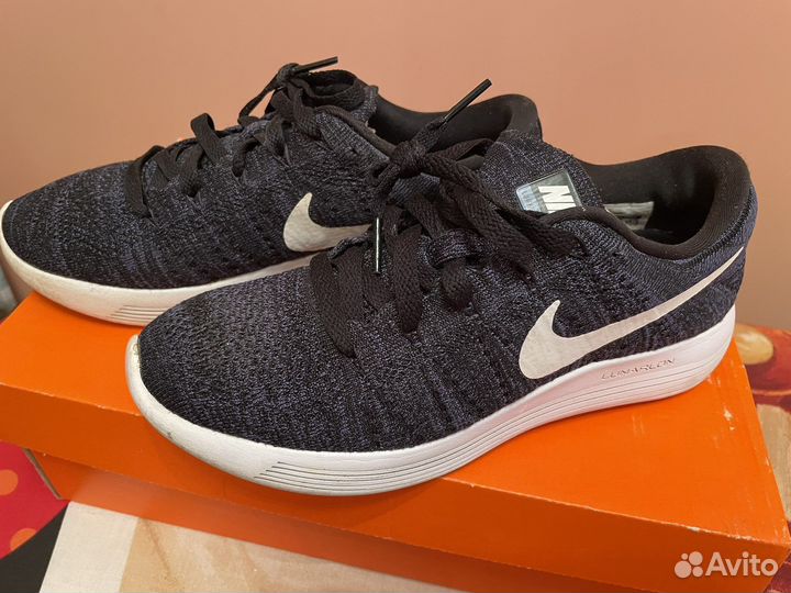 Кроссовки nike