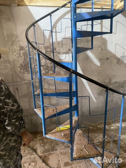 Металлическая лестница