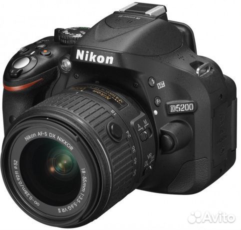 Nikon D5200 Kit 18-55mm VR II черный