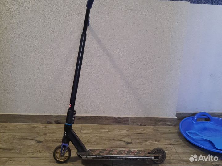 Трюковой самокат стрит