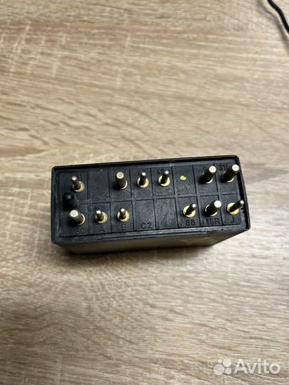 Реле поворотов MB W124