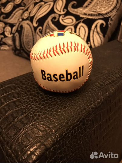 Бейсбольный мяч