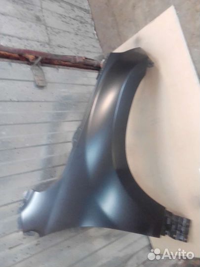 Suzuki grand vitara крыло переднее