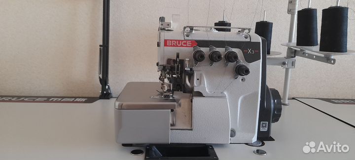 Bruce X3 4-х ниточный промышленный оверлок