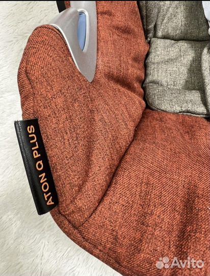 Автолюлька Cybex Aton Q plus, база Cybex Q-fix