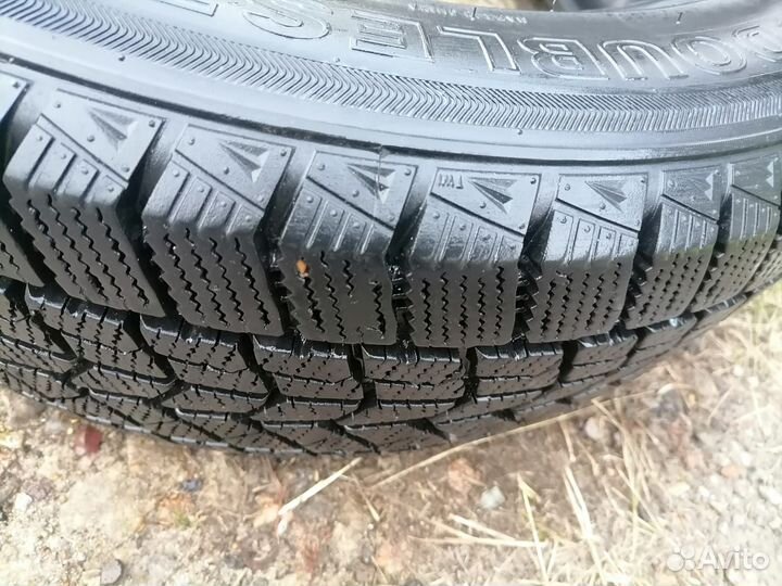 DoubleStar DS 519 215/60 R17