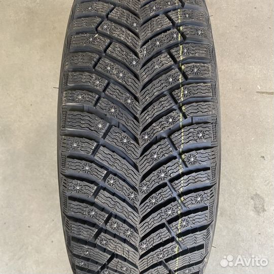 Michelin X-Ice North 4 SUV 255/55 R20 T