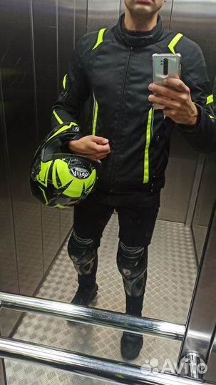 Мотокуртка с защитой