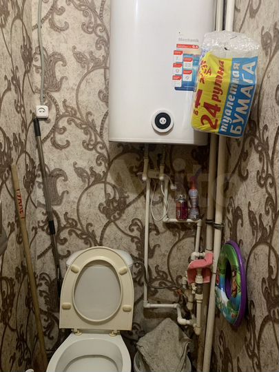 Комната 11 м² в 5-к., 2/5 эт.