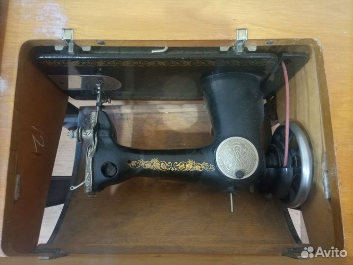 Швейная машинка