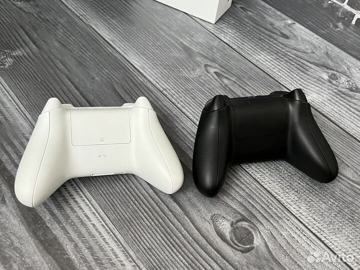 Xbox Series S 512GB 2 Геймпада (Оригинал)