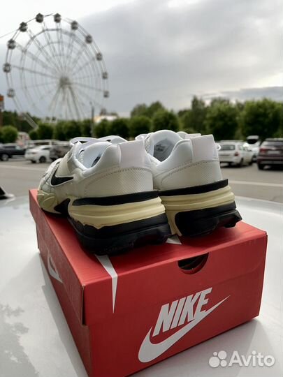 Кроссовки Nike V2K Run