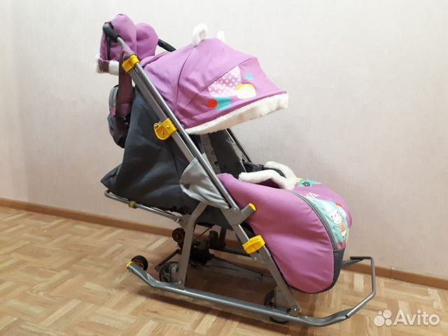 Детские санки с колесами. Санки-коляска