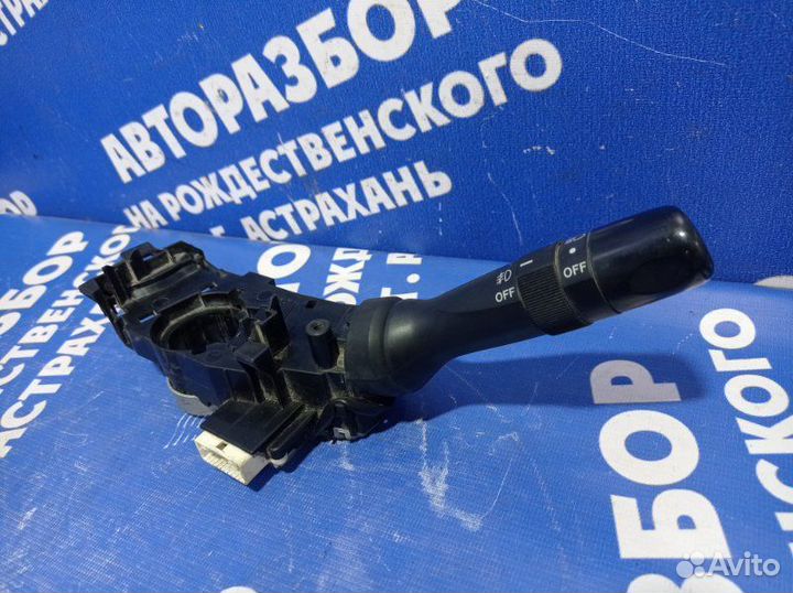 Переключатель поворотов Toyota Harrier кроссовер