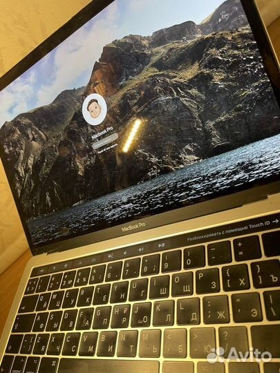 Macbook pro 13 2017 touch bar