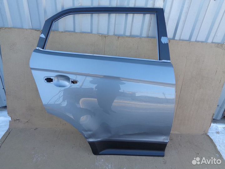 Hyundai Creta 1 дверь задняя правая с накладкой